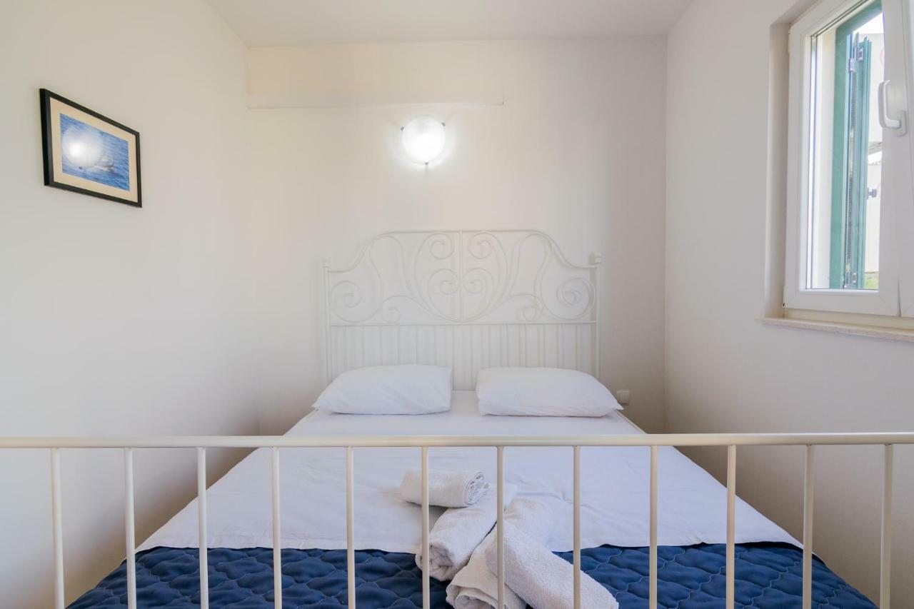 Apartman Emil Supetar Buitenkant foto