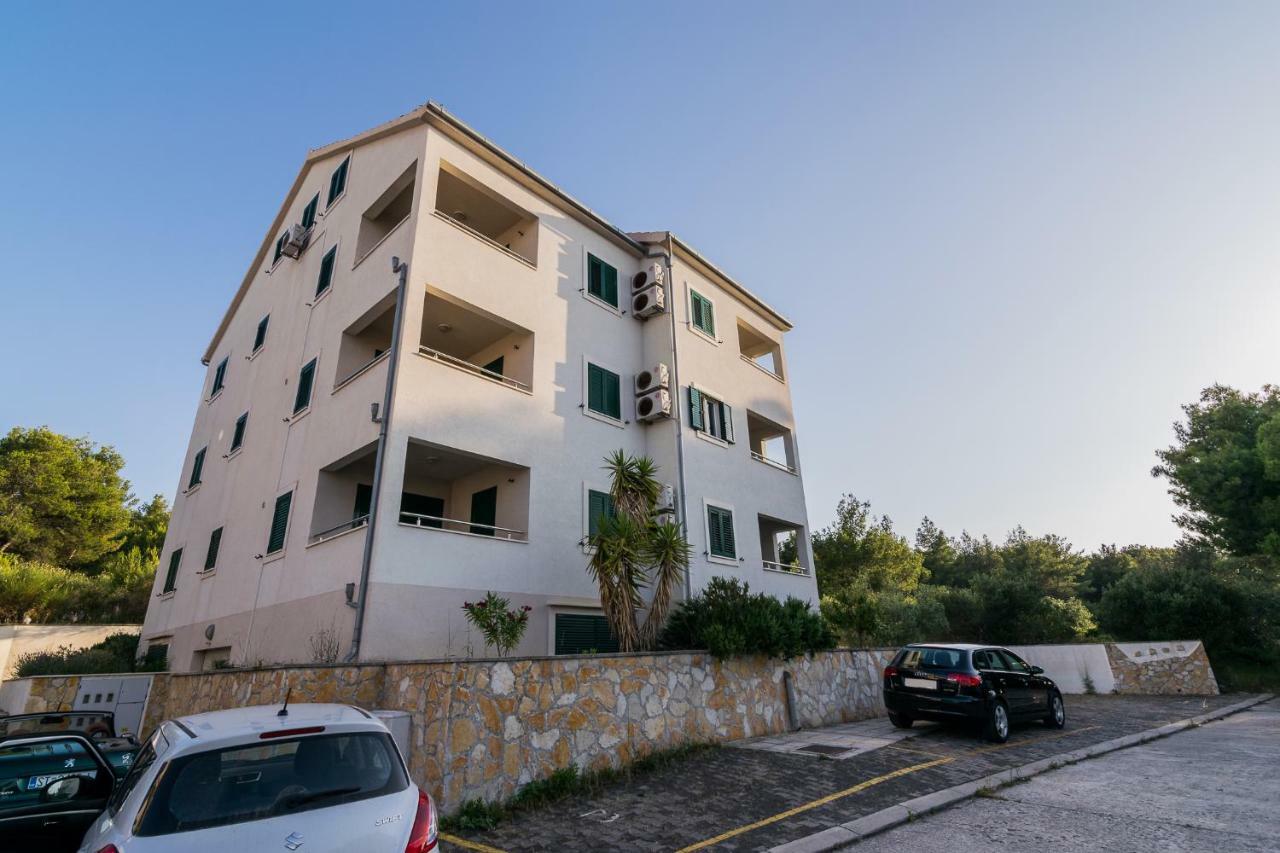 Apartman Emil Supetar Buitenkant foto